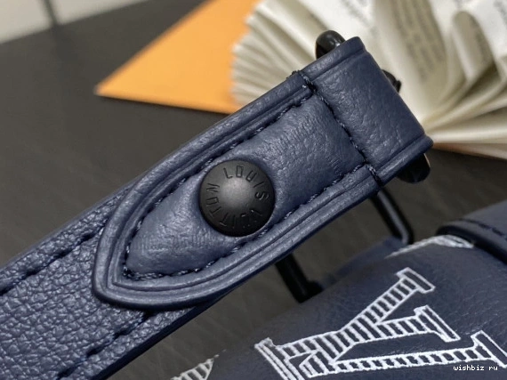 WIS LOUIS VUITTON TO-GO-30*21.5*2cm POCHETTE 0320